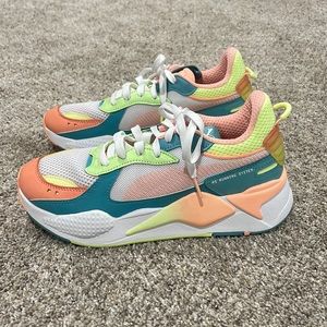 BRAND NEW puma shoes